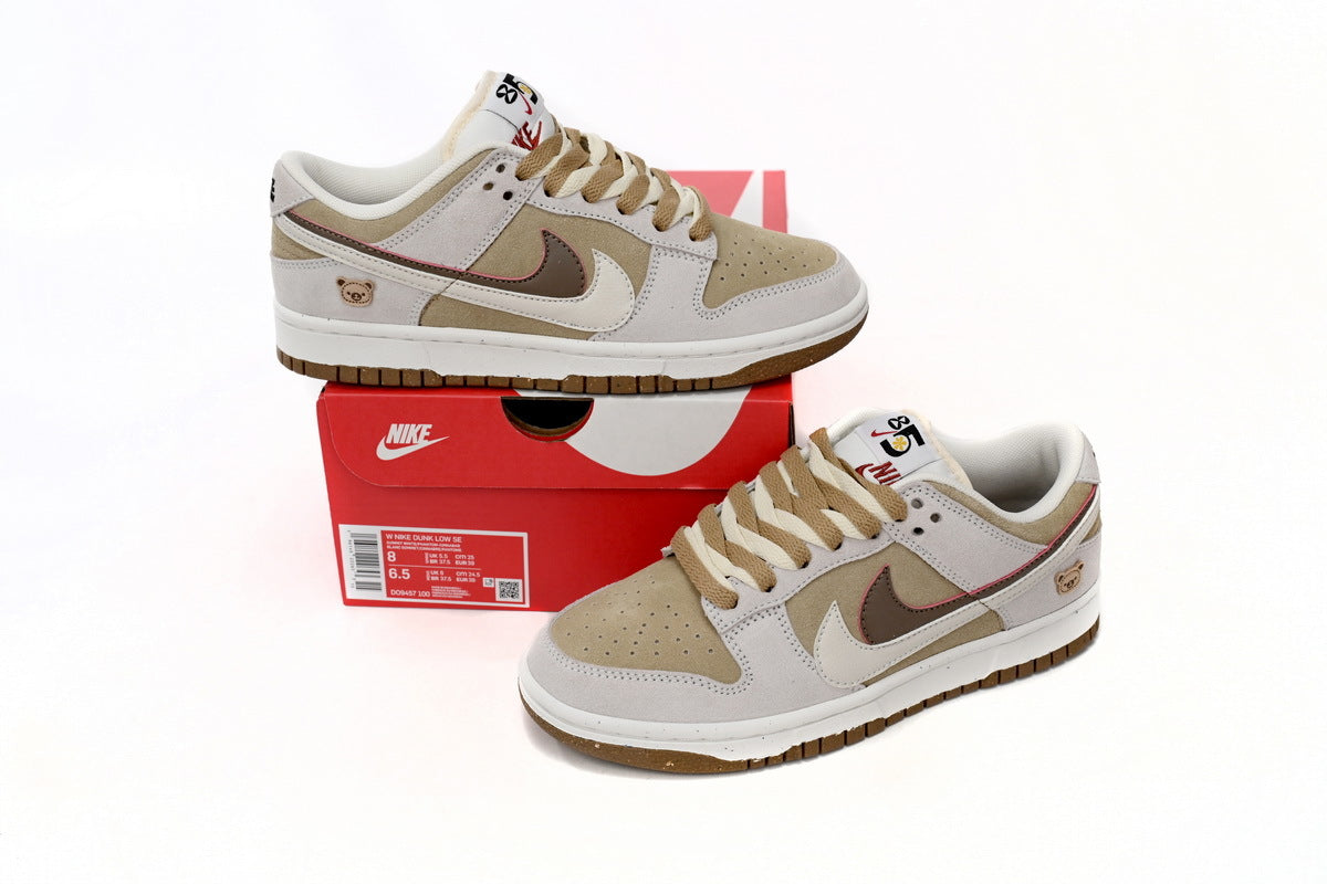 Nike Dunk Low SE ‘’85‘ Jenny Bakery Reps Sneaker DO9457-100