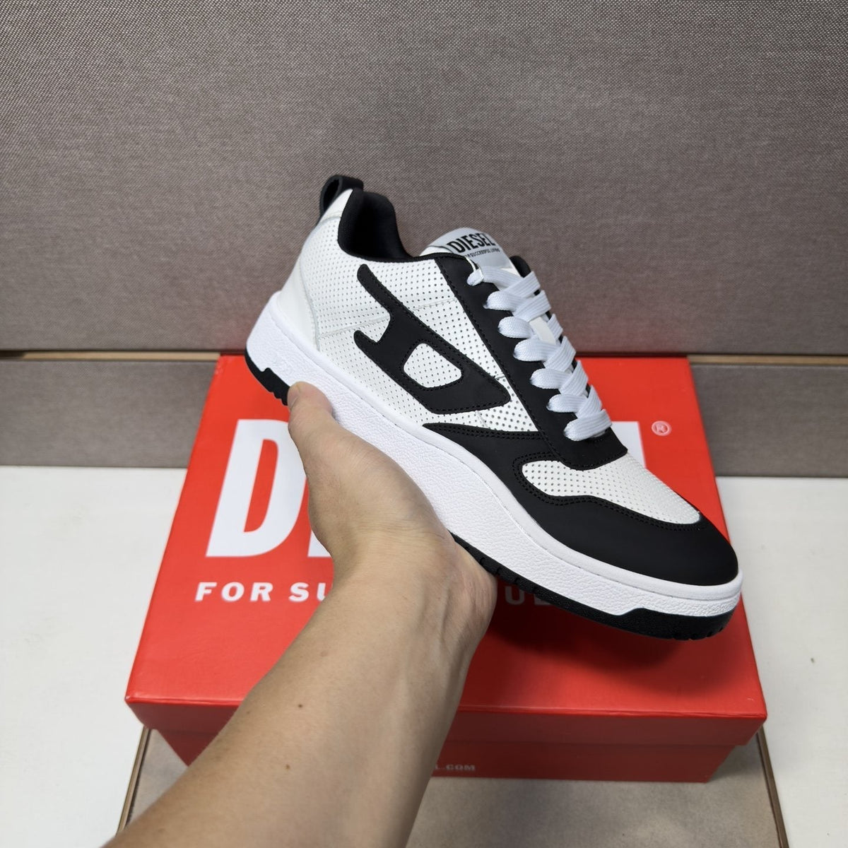 DIESEL Black and White Low-Top Sneakers