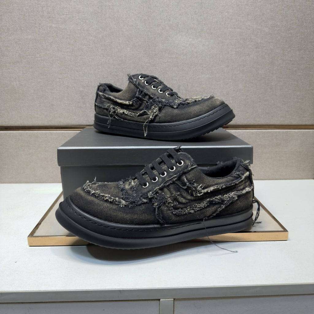Men's Black & Charcoal Distressed Low-Top Sneakers