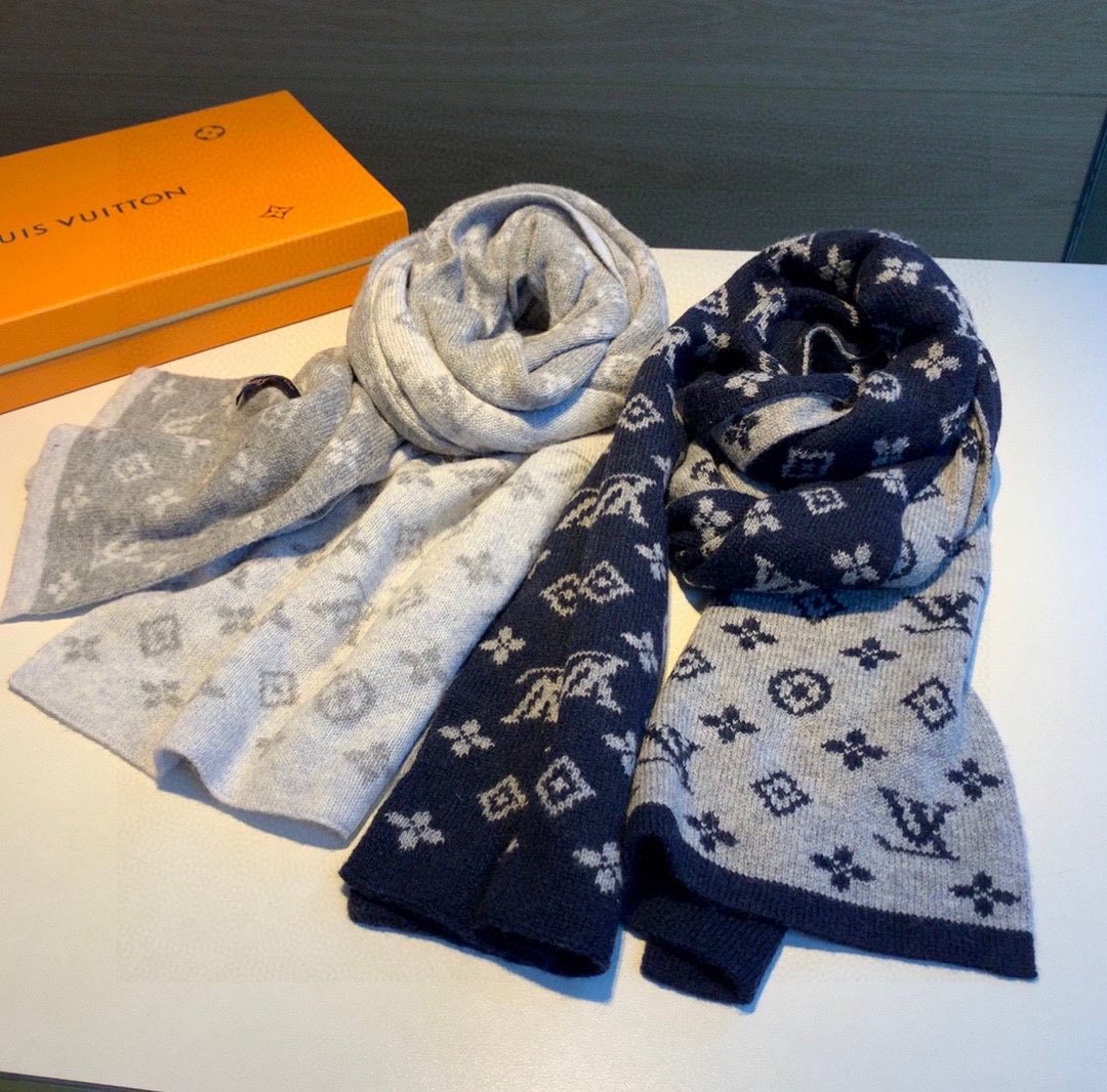 Louis Vuitton Navy and Gray Monogram Knit Scarf
