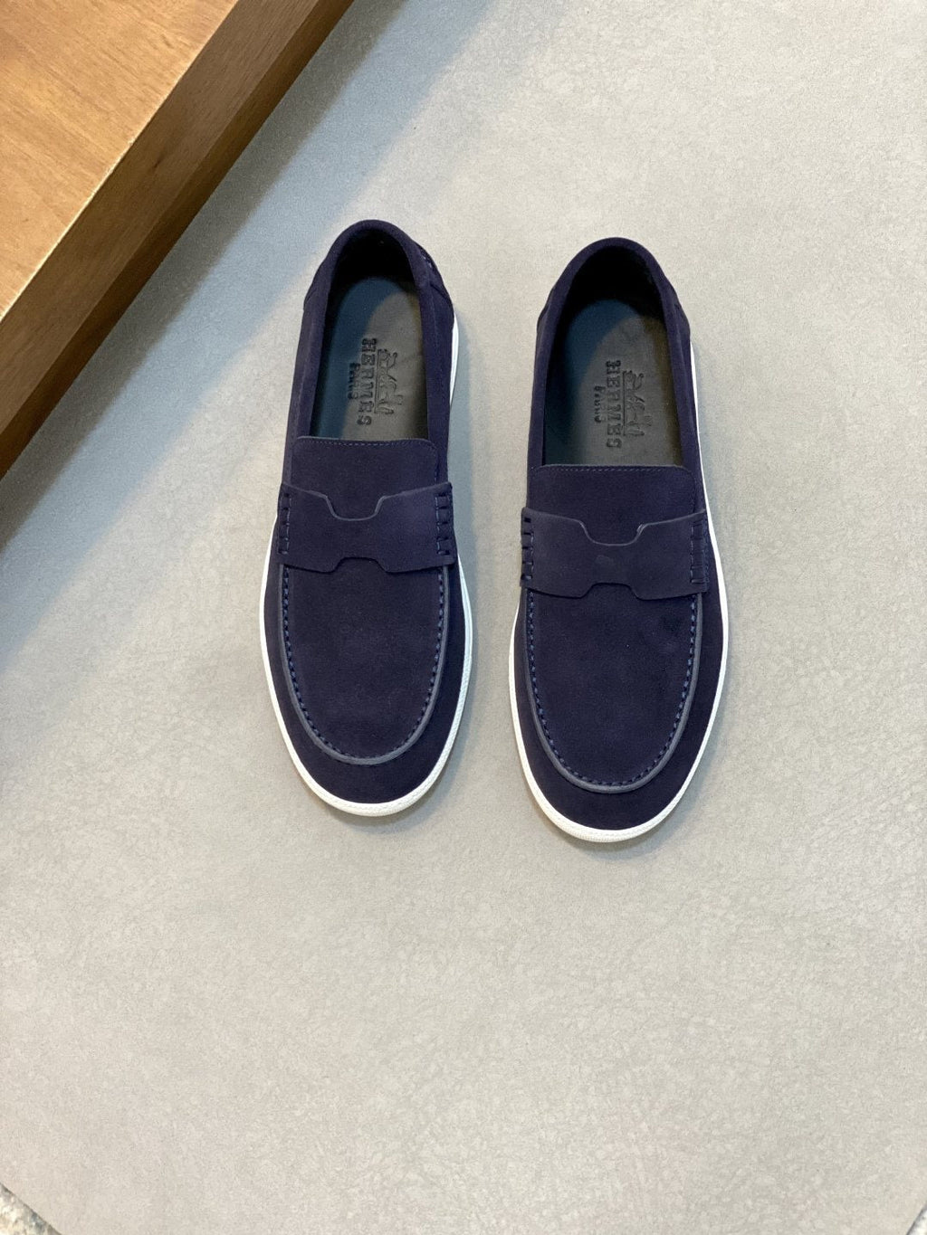 Hermès Men's Contrast Sole Loafers