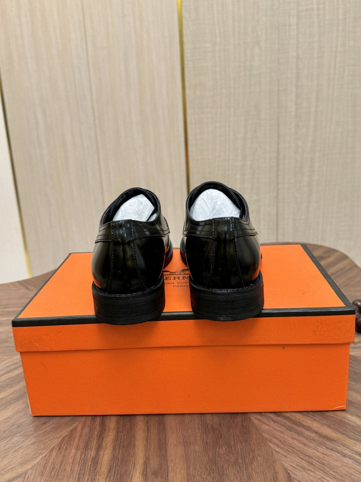 Hermès Polished Leather Lace-Up Dress Shoes