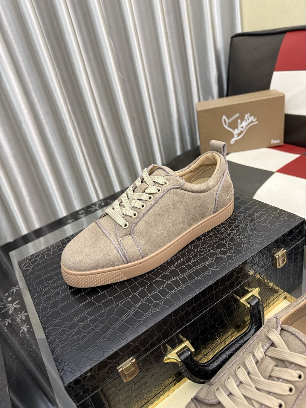Christian Louboutin Low-Top Lace-Up Sneakers