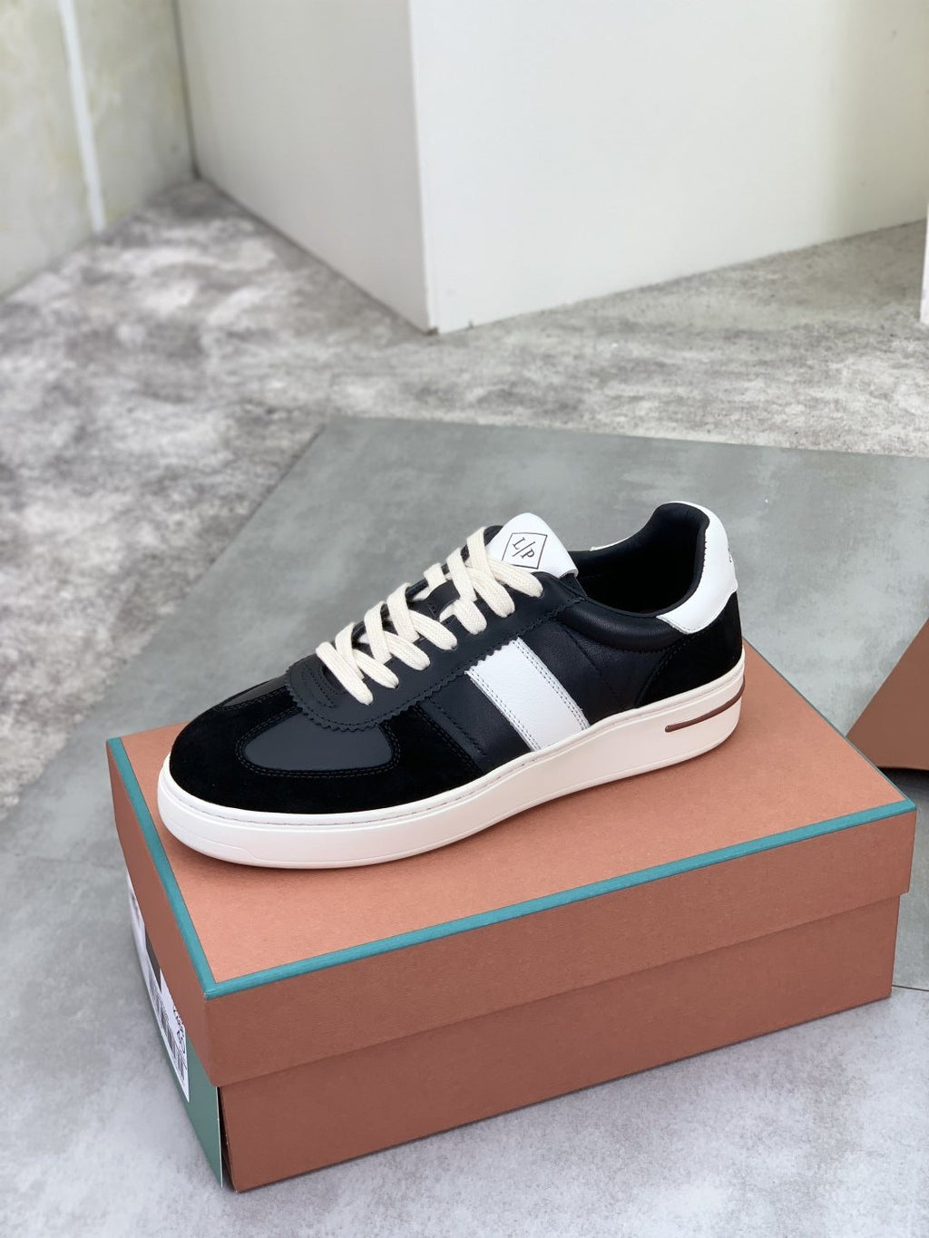 Loro Piana Contrast Stripe Low-Top Sneakers
