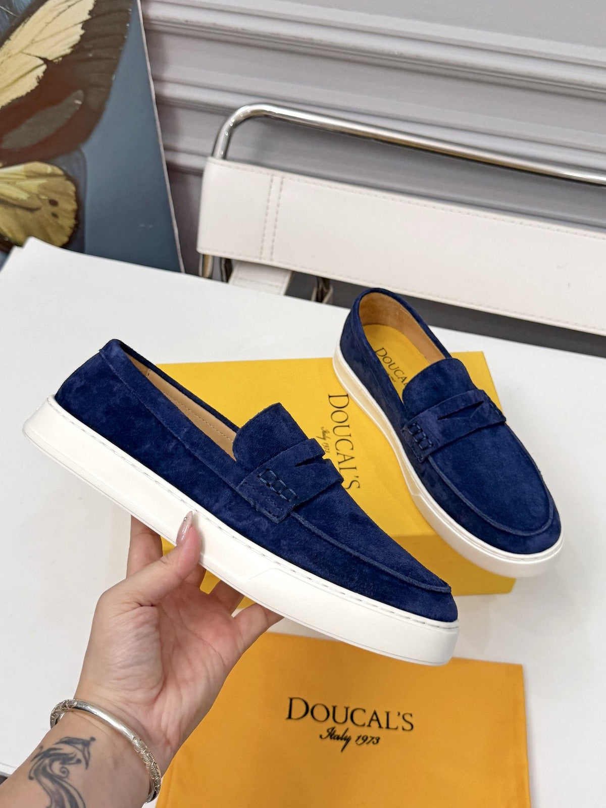 Doucal's Contrast-Sole Slip-On Shoes